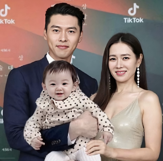 Giữa tin đồn Son Ye Jin mang thai, ảnh vợ chồng Hyun Bin bế em bé bỗng rầm rộ khắp mạng xã hội - Ảnh 7.