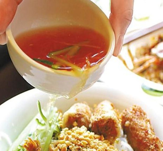 3 loại gia vị có nguy cơ gây ung thư nhưng nhiều gia đình vẫn ăn hàng ngày - Ảnh 2. 3 loại gia vị có nguy cơ gây ung thư nhưng nhiều gia đình vẫn ăn hàng ngày - Ảnh 2.