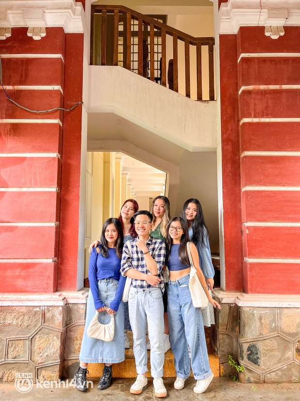 Tình trạng du lịch Huế - Đà Nẵng mấy ngày qua: Du khách “khóc thét” vì chuyến đi bão tố đúng nghĩa đen! - Ảnh 2.