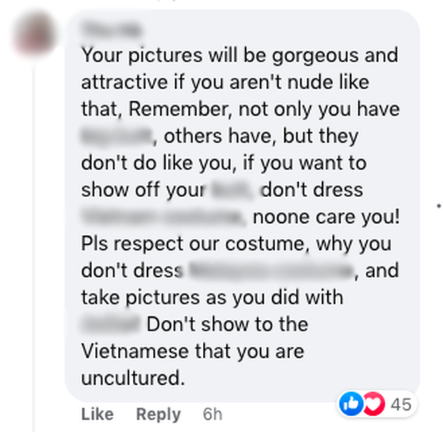 Vietnamese netizens flooded Facebook with female tourists posing offensively in Hoi An: Please put your pants on and go home for me!  - Photo 5.