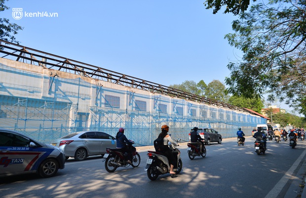 The old French building with 4 facades was demolished to build a high-rise building: the Secretary of Hanoi requested a temporary halt in construction - Photo 1.