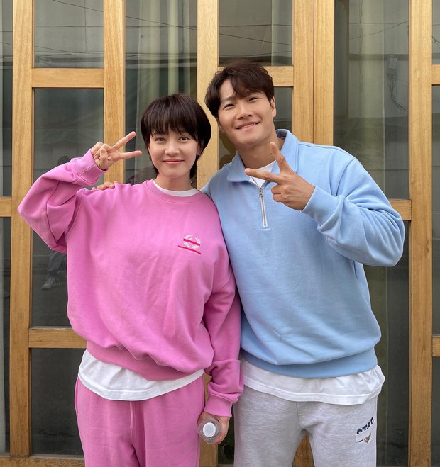 Song Ji Hyo từng không thích bị gán ghép với Kim Jong Kook, giờ lại bất ngờ có 1 động thái gây xôn xao dư luận - Ảnh 5.