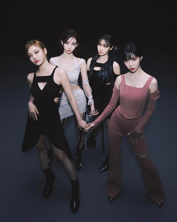 2NE1, BLACKPINK và aespa chứng minh đội hình 4 người là hoàn hảo nhất cho nhóm nhạc nữ Kpop? - Ảnh 1.