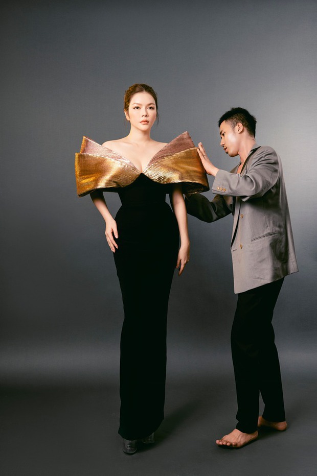 Lý Nhã Kỳ, Tường San mặc dị bản đầm trứ danh của Adele - Ảnh 2. Lý Nhã Kỳ, Tường San mặc dị bản đầm trứ danh của Adele - Ảnh 2.