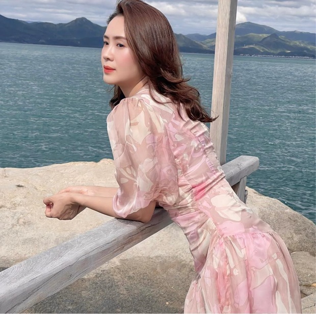 Hồng Diễm khoe cận cảnh nhan sắc và vóc dáng, vòng eo đặc biệt gây chú ý - Ảnh 1. Hồng Diễm khoe cận cảnh nhan sắc và vóc dáng, vòng eo đặc biệt gây chú ý - Ảnh 1.