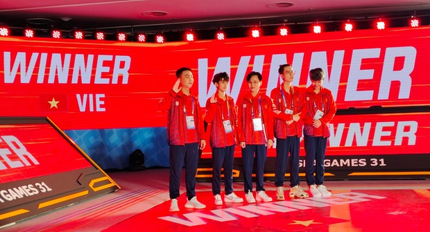 SEA Games 31: Thắng áp đảo Thái Lan, đội tuyển Tốc Chiến giành huy chương vàng đầu tiên cho Esports Việt! - Ảnh 1.