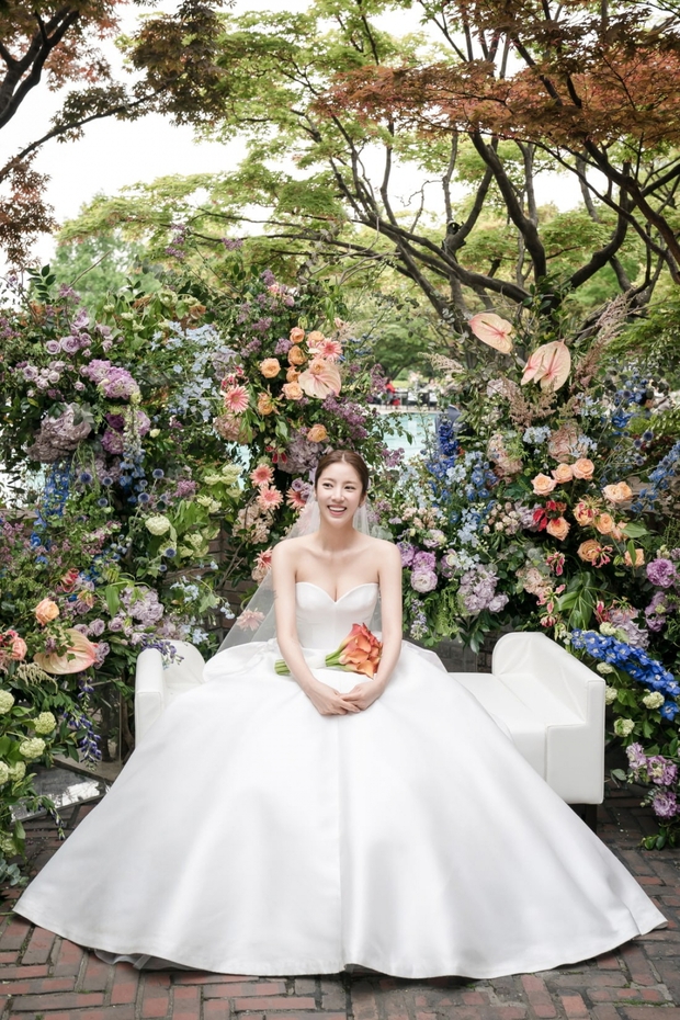 Hé lộ hình ảnh trong đám cưới của mỹ nhân Son Dam Bi và bạn trai Lee Kyu Hyuk - Ảnh 5.
