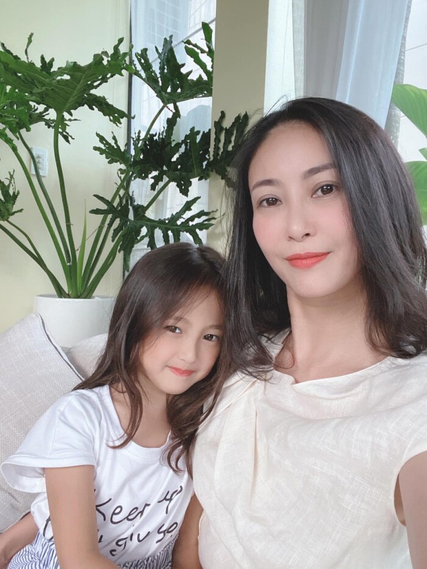 Lấy chồng đại gia, sống trong gia đình có con riêng, con chung nhưng cách Hà Kiều Anh ứng xử và dạy các con mới đáng ngưỡng mộ - Ảnh 7. Lấy chồng đại gia, sống trong gia đình có con riêng, con chung nhưng cách Hà Kiều Anh ứng xử và dạy các con mới đáng ngưỡng mộ - Ảnh 7.