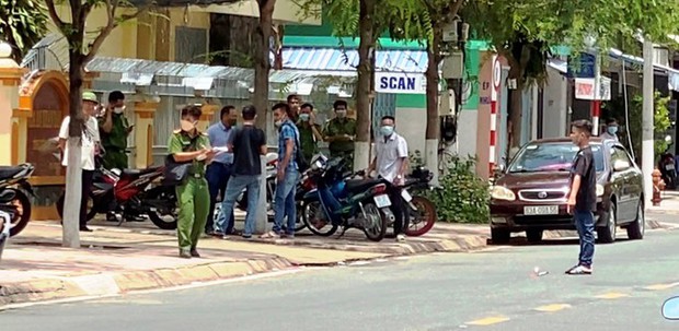 Kháng nghị đối với 21 bị cáo trong vụ nổ súng bắn chết người ở Tiền Giang - Ảnh 2.