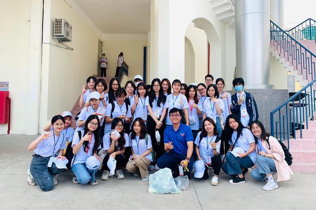Tình nguyện viên SEA Games 31: Có phải đi bao xa, chúng tôi cũng thấy tự hào chứ không hề mệt mỏi - Ảnh 7. Tình nguyện viên SEA Games 31: Có phải đi bao xa, chúng tôi cũng thấy tự hào chứ không hề mệt mỏi - Ảnh 7.