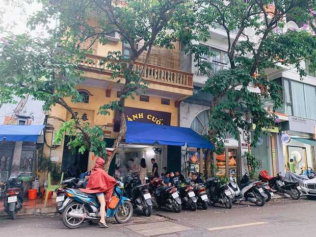 Hà Nội có 1 con phố dài chưa đến 400m nhưng hội tụ toàn hàng ăn nổi tiếng, ai sành ăn cũng đều biết tới - Ảnh 9.
