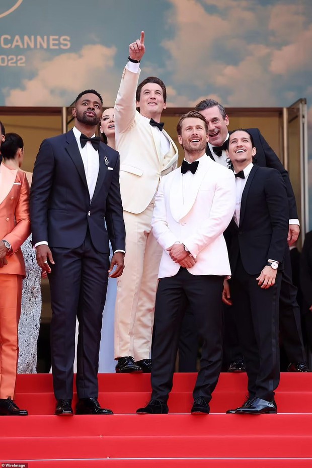 Tom Cruise tình tứ với bạn diễn trên thảm đỏ Cannes, nhận giải Cành cọ vàng danh dự - Ảnh 11.