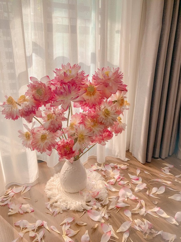 9X Hà Nội chưng hoa sen ngập nhà, từ 60.000 đồng là có bình hoa đẹp nức nở - Ảnh 6.