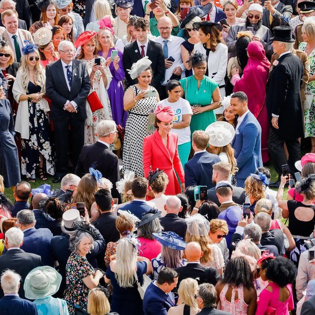 Công nương Kate thay mặt Nữ hoàng Anh dự sự kiện đình đám, tạo ra khoảnh khắc đặc biệt chưa từng thấy - Ảnh 6.
