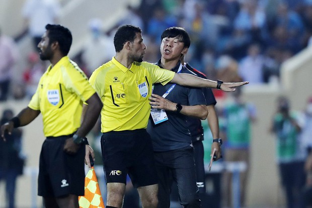  Báo Hàn Quốc ca ngợi HLV Park Hang-seo, thất vọng với thuyền trưởng của U23 Indonesia - Ảnh 1.