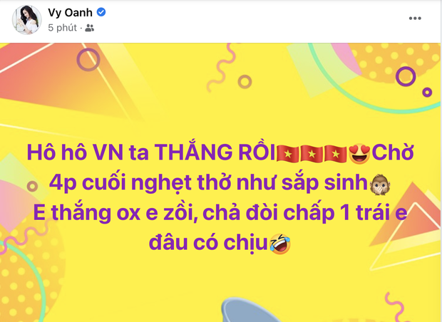 Trường Giang - Nhã Phương và dàn sao Vbiz vỡ oà trước chiến thắng của đội tuyển Việt Nam tại SEA Games 31 - Ảnh 14.