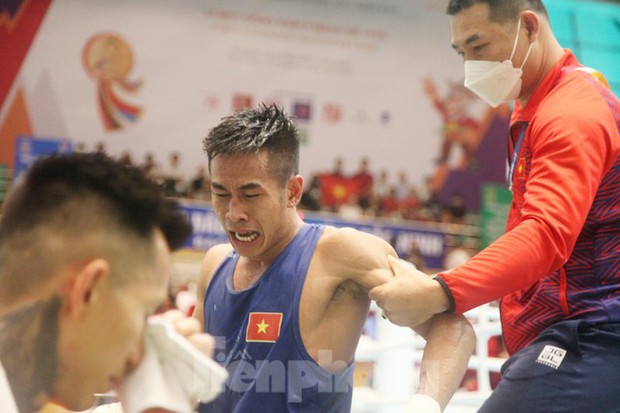 For nearly two years, he did not see his wife and children to raise his desire for the SEA Games gold medal - Photo 2.