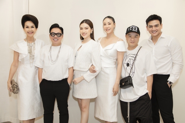 Diem My, MC Thanh Thanh Huyen wore white to attend Miss Ha Kieu Anh's birthday party - Photo 4.