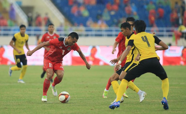 Bỏ lỡ quá nhiều cơ hội, U23 Malaysia rơi nước mắt nhìn Ronaldo cùng U23 Indonesia giành HCĐ SEA Games - Ảnh 3.