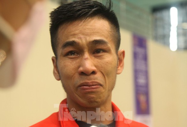 Nearly two years without seeing his wife and children to feed his desire for the SEA Games gold medal - Photo 3.