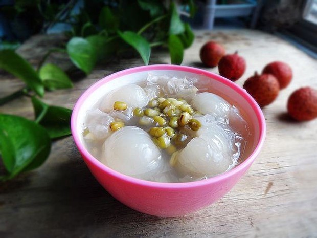 Eating litchi is very hot, but using this same thing will cool down, smooth the skin, increase collagen - Photo 2.
