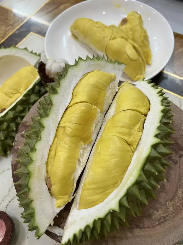 Unexpected revelation about the man selling durians for 800,000 VND/kg - Photo 4.