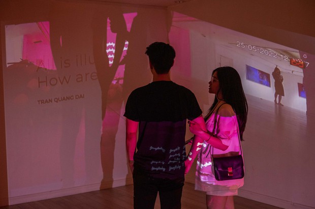 Phản ứng bất ngờ từ khán giả trẻ đến xem triển lãm của Quang Đại ở Hà Nội: “Mình thấy rất có chiều sâu…, trải nghiệm tuyệt vời!” - Ảnh 5.