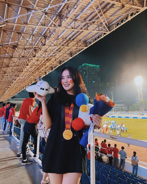 Thú chơi của Đoàn Văn Hậu: Xế hộp đắt giá, đồng hồ trăm triệu & quần áo toàn hàng hiệu - Ảnh 15. Thú chơi của Đoàn Văn Hậu: Xế hộp đắt giá, đồng hồ trăm triệu & quần áo toàn hàng hiệu - Ảnh 15.