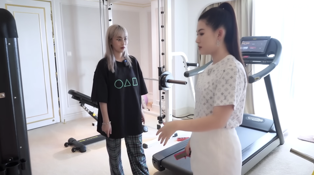 Choáng váng trước loạt đồ dùng đắt đỏ trong nhà rich kid Ngọc Thanh Tâm: máy lọc không khí 21 triệu, máy chạy bộ chuẩn Mỹ hơn 100 triệu đồng - Ảnh 6. Choáng váng trước loạt đồ dùng đắt đỏ trong nhà rich kid Ngọc Thanh Tâm: máy lọc không khí 21 triệu, máy chạy bộ chuẩn Mỹ hơn 100 triệu đồng - Ảnh 6.