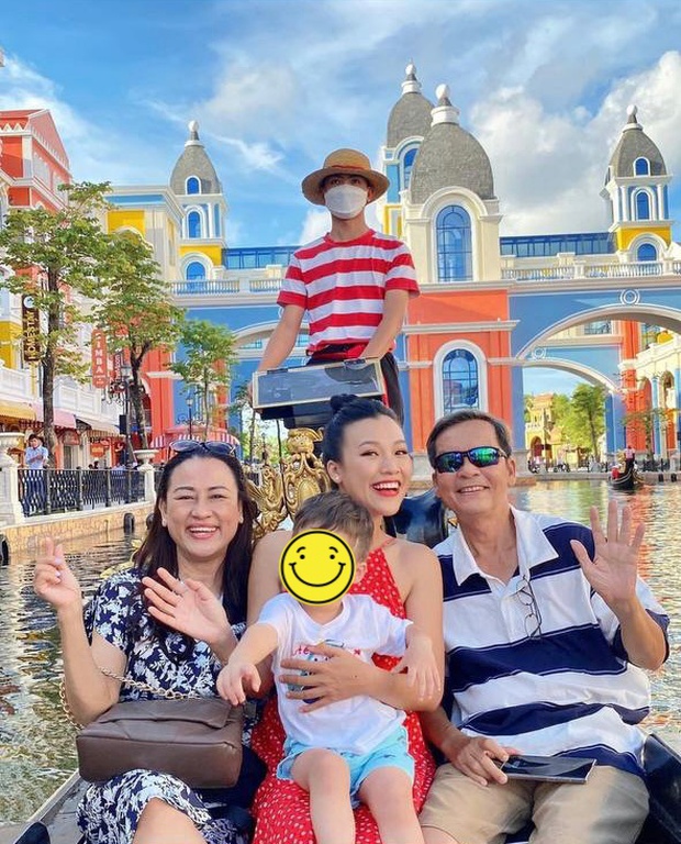 Chồng cũ MC Hoàng Oanh đăng ảnh du lịch cùng con trai, gây chú ý với dòng trạng thái hậu hôn nhân tan vỡ - Ảnh 4.