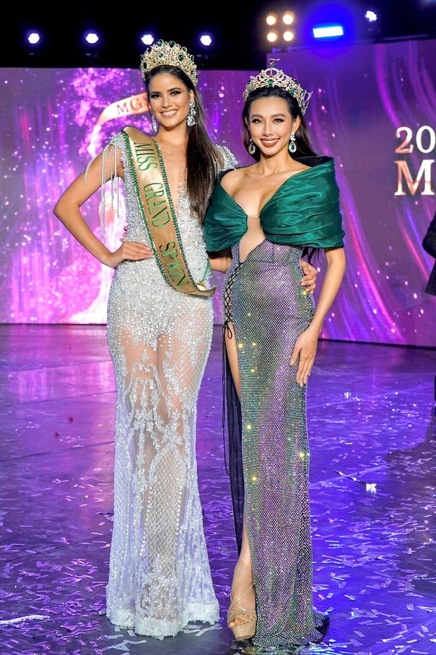 Ảnh Thùy Tiên đọ sắc căng đét với Tân Miss Grand Tây Ban Nha, nổi bần bật dù hạn chế 1 điều - Ảnh 2.