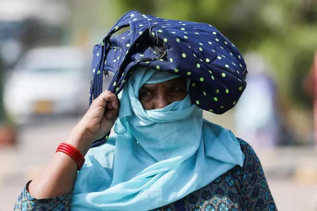 Nắng nóng nghiêm trọng tại Ấn Độ khiến ít nhất 25 người tử vong - Ảnh 1.