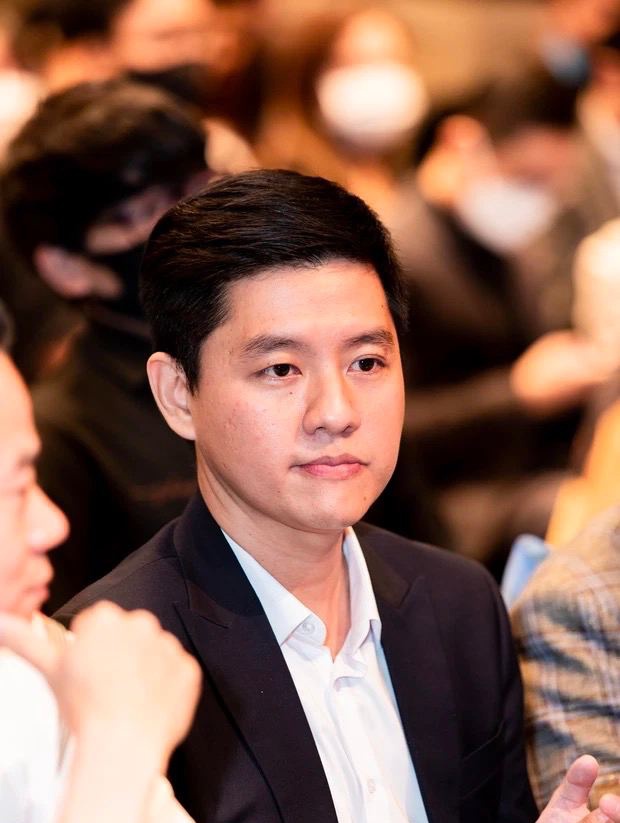NÓNG: Sơn Tùng không có mặt, ủy quyền cho Giám đốc M-TP Entertainment làm việc tại Bộ VHTTDL - Ảnh 2. NÓNG: Sơn Tùng không có mặt, ủy quyền cho Giám đốc M-TP Entertainment làm việc tại Bộ VHTTDL - Ảnh 2.