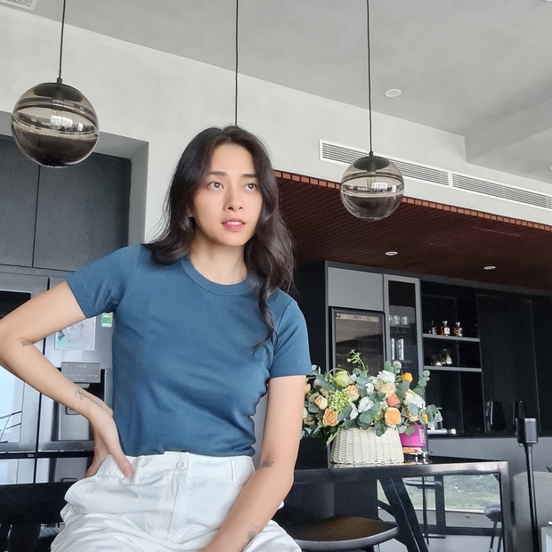 5 bí kíp mặc đồ giúp Ngô Thanh Vân trẻ trung hơn nhiều so với tuổi 43 - Ảnh 16. 5 bí kíp mặc đồ giúp Ngô Thanh Vân trẻ trung hơn nhiều so với tuổi 43 - Ảnh 16.
