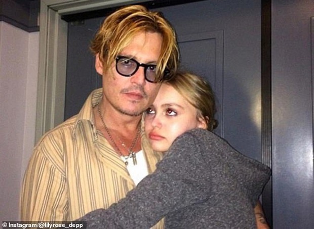 Amber Heard tố Johnny Depp cho đàn ông vào nhà ngủ nhờ khi con gái mới 14 tuổi - Ảnh 5. Amber Heard tố Johnny Depp cho đàn ông vào nhà ngủ nhờ khi con gái mới 14 tuổi - Ảnh 5.