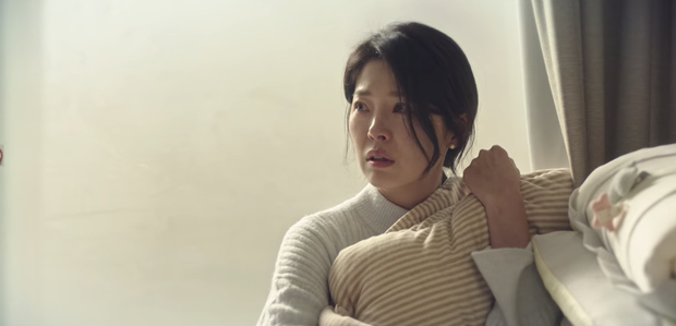 Sụt sùi nước mắt với tình mẫu tử ở Tomorrow tập 12, nhưng tức nhất là loveline của Kim Hee Sun và tình trẻ bị ém hàng - Ảnh 4.