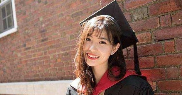 Thiếu nữ nổi loạn thành học bá: 18 tuổi từ chối cùng lúc ĐH Thanh Hoa và ĐH Bắc Kinh, 20 tuổi ôm con đến Harvard - Ảnh 2.