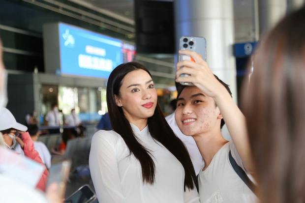 Kim Duyên đón Hoa hậu Hoàn vũ Thái Lan 2020 Amanda Obdam lần đầu đến Việt Nam  - Ảnh 6.