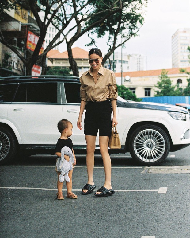 Nhờ mix đồ cao tay, sao Việt 30+ diện quần short vẫn chuẩn thanh lịch và sang chảnh - Ảnh 1. Nhờ mix đồ cao tay, sao Việt 30+ diện quần short vẫn chuẩn thanh lịch và sang chảnh - Ảnh 1.