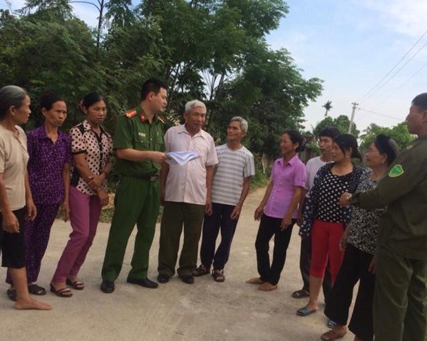 Rescued 19 people who were tricked into being sold into online gambling establishments in Cambodia - Photo 1.