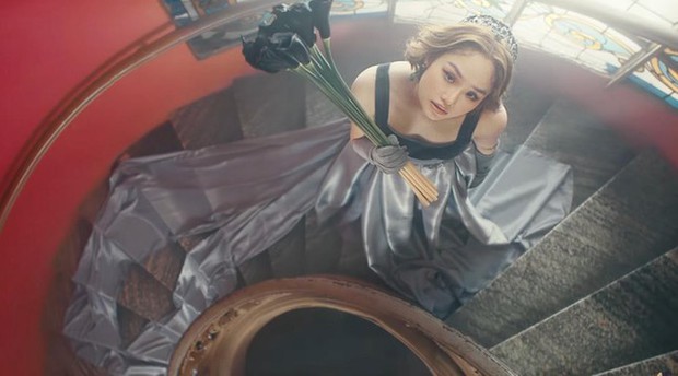 Miu Lê khoe nhạc mới nhưng netizen chỉ tập trung chú ý vòng 2 nóng mắt của nữ ca sĩ - Ảnh 5.