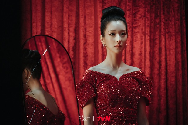 Đây là mỹ nhân át vía Seo Ye Ji ở phim mới: Thần thái sang chảnh sắc lạnh, diễn xuất gây ám ảnh - Ảnh 2.