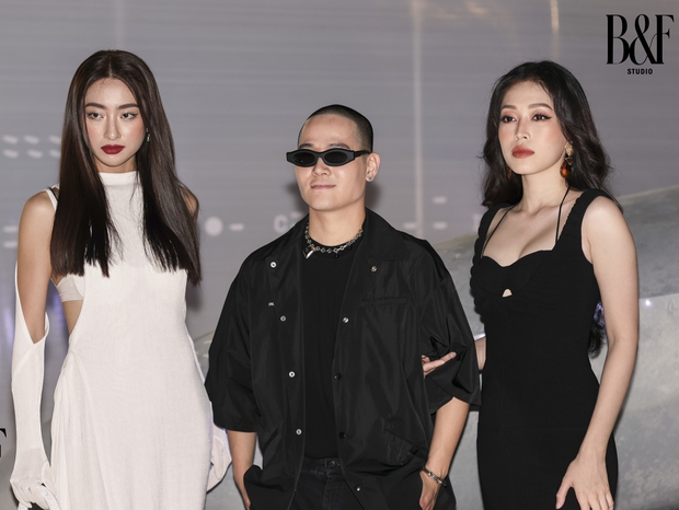 Thảm đỏ show diễn NTK Cường Đàm: Hà Hồ tái ngộ học trò Phí Phương Anh, tlinh xuất hiện siêu cá tính - Ảnh 3. Thảm đỏ show diễn NTK Cường Đàm: Hà Hồ tái ngộ học trò Phí Phương Anh, tlinh xuất hiện siêu cá tính - Ảnh 3.