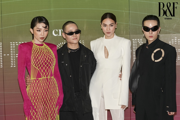 Thảm đỏ show diễn NTK Cường Đàm: Hà Hồ tái ngộ học trò Phí Phương Anh, tlinh xuất hiện siêu cá tính - Ảnh 1. Thảm đỏ show diễn NTK Cường Đàm: Hà Hồ tái ngộ học trò Phí Phương Anh, tlinh xuất hiện siêu cá tính - Ảnh 1.