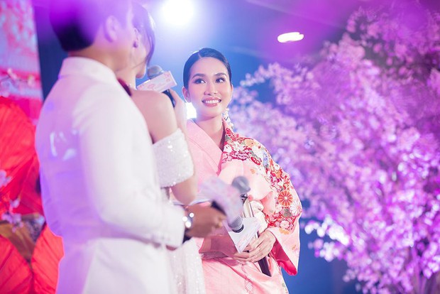 Á hậu Phương Anh khiến giám đốc truyền thông HH Quốc tế trầm trồ khi mặc kimono nhảy múa điêu luyện - Ảnh 6. Á hậu Phương Anh khiến giám đốc truyền thông HH Quốc tế trầm trồ khi mặc kimono nhảy múa điêu luyện - Ảnh 6.