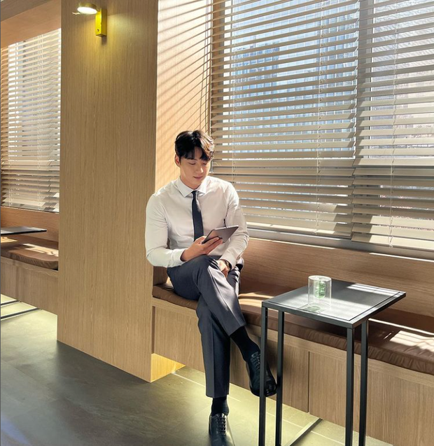 Có ai ngờ cặp cậu - cháu Gia Đình Là Số 1 lại bằng tuổi nhau, nhìn nhan sắc cả hai ở tuổi U40 mới ngỡ ngàng - Ảnh 4. Có ai ngờ cặp cậu - cháu Gia Đình Là Số 1 lại bằng tuổi nhau, nhìn nhan sắc cả hai ở tuổi U40 mới ngỡ ngàng - Ảnh 4.
