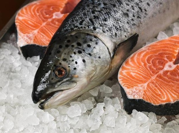 Những sai lầm khi ăn cá hồi khiến món ngon trở thành phế phẩm, mất sạch dinh dưỡng - Ảnh 1.