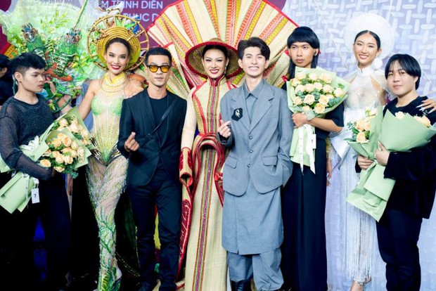 Gặp gỡ chủ nhân thiết kế trang phục dân tộc đẹp nhất sẽ theo chân đại diện Việt Nam dự thi Miss Universe 2022 - Ảnh 5.