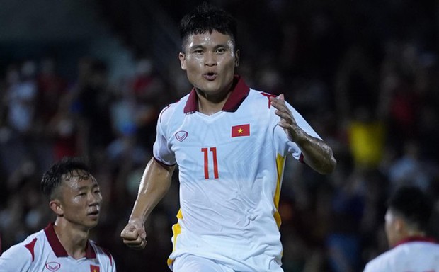 Thắng Afghanistan, đội tuyển Việt Nam thăng tiến trên bảng xếp hạng FIFA - Ảnh 1.