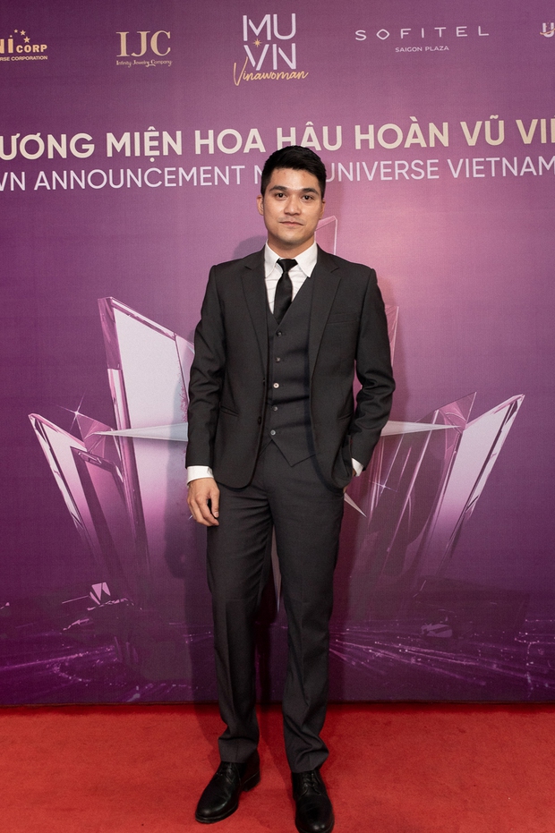 Sự kiện Hoa hậu Hoàn vũ Việt Nam 2022: Khánh Vân nổi bần bật, Top 41 thí sinh đọ sắc trên thảm đỏ, vương miện được công bố - Ảnh 5.